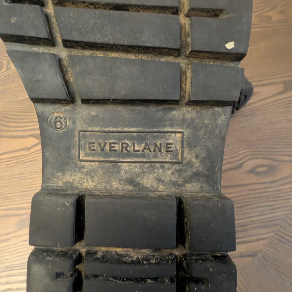 Everlane Tan and Black Rain Boots Size 6 - Picture 6 of 6